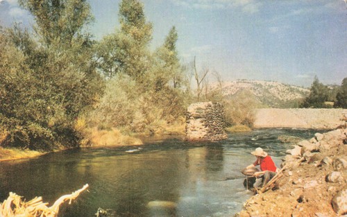 Cartolina panning for gold - panning, in