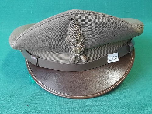 Vecchio berretto militare - vecchio,